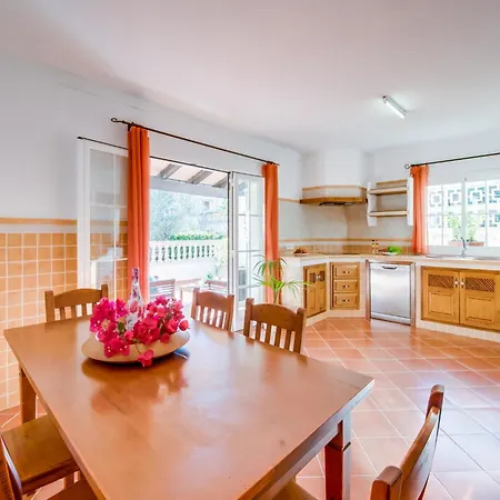 Holiday home House With Pool Near The *