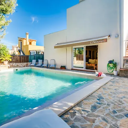 House With Pool Near The * Alcudia (Mallorca)